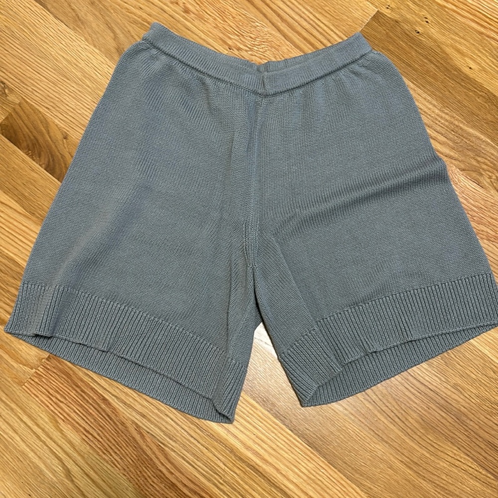 EUC James Street Co knit grey shorts | size small